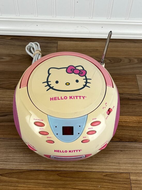 Hello Kitty Other - Hello Kitty Pink KT2024A Stereo AM /FM CD Player Boombox Radio For Parts Read.